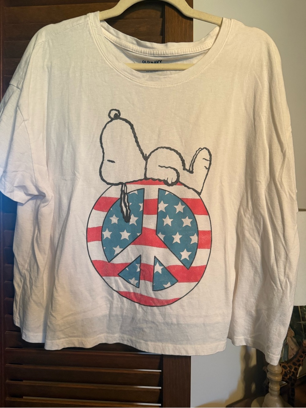 3/$15 Old Navy Snoopy XL cropped t-shirt EUC
